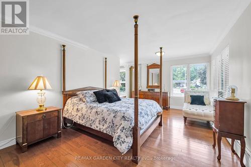 16 Freeland Court, Hamilton (Westdale), ON - Indoor Photo Showing Bedroom