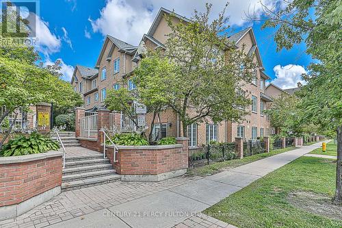 1 - 12 Cox Boulevard, Markham, ON - Outdoor