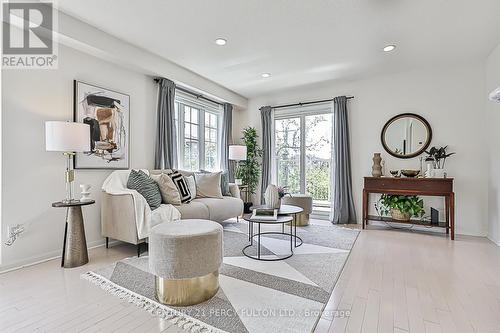 1 - 12 Cox Boulevard, Markham (Unionville), ON - Indoor Photo Showing Living Room