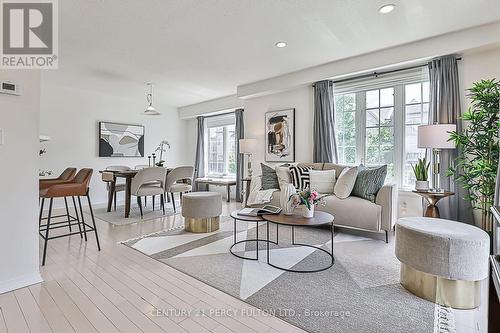 1 - 12 Cox Boulevard, Markham (Unionville), ON - Indoor Photo Showing Living Room