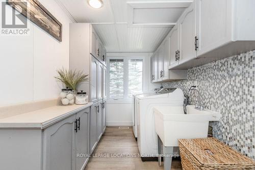 3 Matthew Court, Wasaga Beach, ON - Indoor Photo Showing Laundry Room