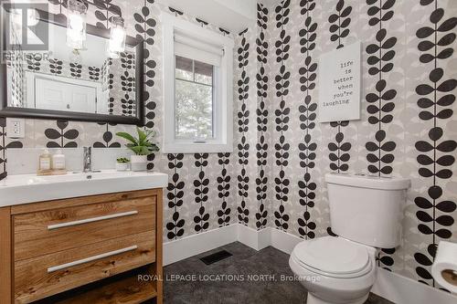 3 Matthew Court, Wasaga Beach, ON - Indoor Photo Showing Bathroom