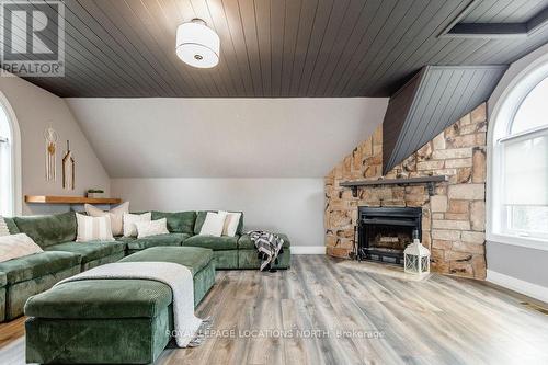 3 Matthew Court, Wasaga Beach, ON - Indoor Photo Showing Living Room With Fireplace