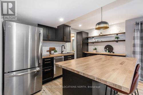 3 Matthew Court, Wasaga Beach, ON - Indoor Photo Showing Kitchen