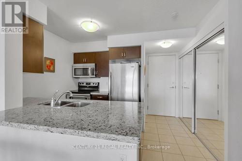 810 - 61 Heintzman Street, Toronto (Junction Area), ON - Indoor Photo Showing Kitchen With Stainless Steel Kitchen With Double Sink With Upgraded Kitchen