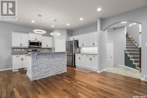 1127 Stensrud Road, Saskatoon, SK - Indoor Photo Showing Kitchen With Stainless Steel Kitchen With Upgraded Kitchen