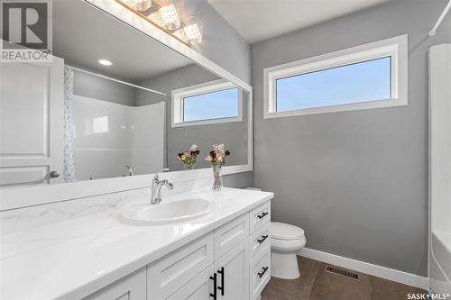 1127 Stensrud Road, Saskatoon, SK - Indoor Photo Showing Bathroom