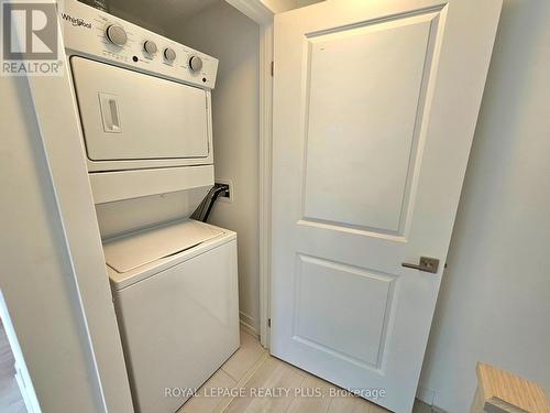 7 - 4045 Hickory Drive, Mississauga (Rathwood), ON - Indoor Photo Showing Laundry Room