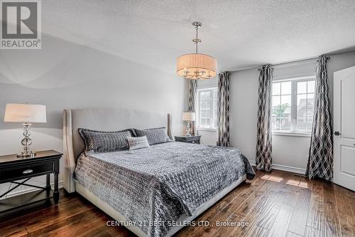 2083 Jaguar Lane, Oakville, ON - Indoor Photo Showing Bedroom