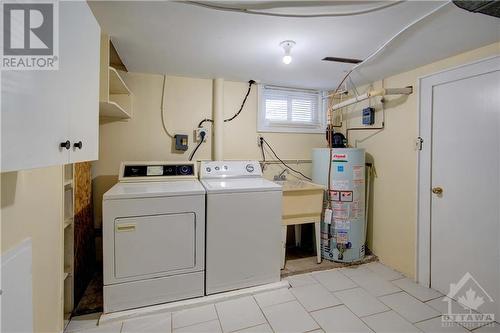 13 Harris Street S, Perth, ON - Indoor Photo Showing Laundry Room