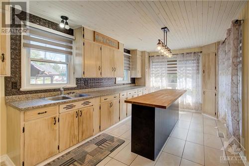 13 Harris Street S, Perth, ON - Indoor Photo Showing Kitchen With Double Sink