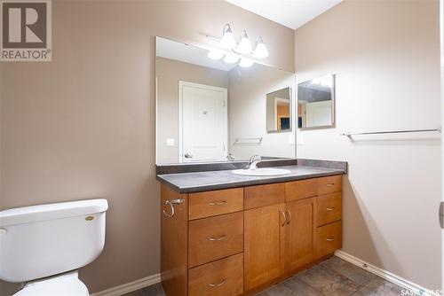 222 105 Lynd Crescent, Saskatoon, SK - Indoor Photo Showing Bathroom