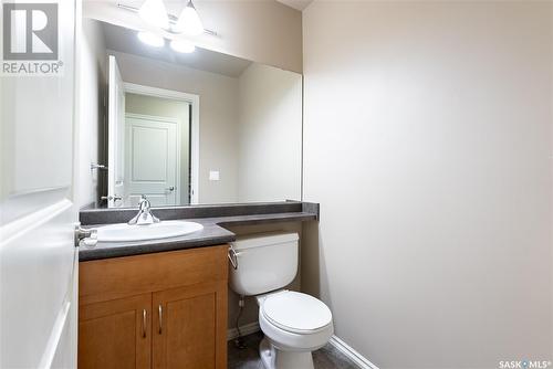 222 105 Lynd Crescent, Saskatoon, SK - Indoor Photo Showing Bathroom