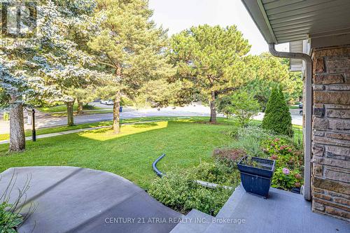 56 Magpie Crescent, Toronto (St. Andrew-Windfields), ON - Outdoor