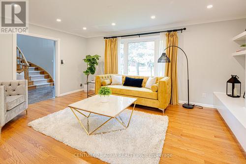 56 Magpie Crescent, Toronto (St. Andrew-Windfields), ON - Indoor Photo Showing Living Room