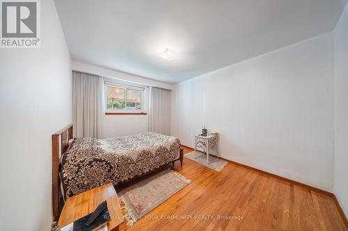 3375 Weston Road, Toronto (Humbermede), ON - Indoor Photo Showing Bedroom