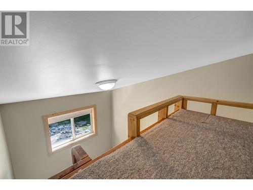 28 Deans Road, Summerland, BC - Indoor Photo Showing Other Room