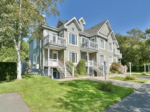 FaÃ§ade - 119 Ch. Louis-Dufour, Saint-Sauveur, QC 