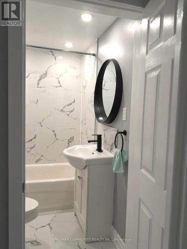 4 Hastings Street S, Bancroft, ON - Indoor Photo Showing Bathroom