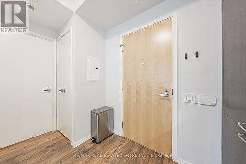 605 - 45 Charles Street E, Toronto, ON - Indoor Photo Showing Other Room