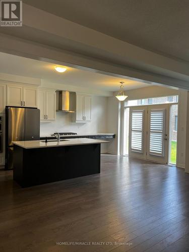 3081 Mulberry Lane, Pickering, ON - Indoor Photo Showing Kitchen With Double Sink