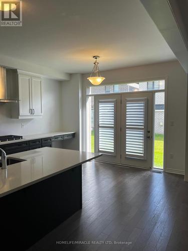 3081 Mulberry Lane, Pickering, ON - Indoor Photo Showing Kitchen