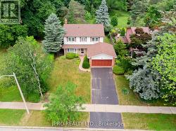 2261 STILLMEADOW ROAD  Mississauga, ON L5B 1X6