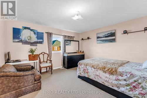 3403 Bruzan Crescent, Mississauga, ON - Indoor Photo Showing Bedroom