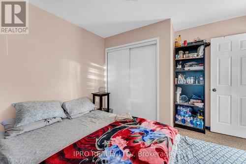 3403 Bruzan Crescent, Mississauga (Lisgar), ON - Indoor Photo Showing Bedroom