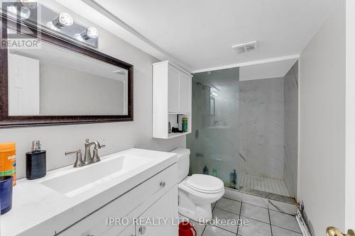 3403 Bruzan Crescent, Mississauga, ON - Indoor Photo Showing Bathroom