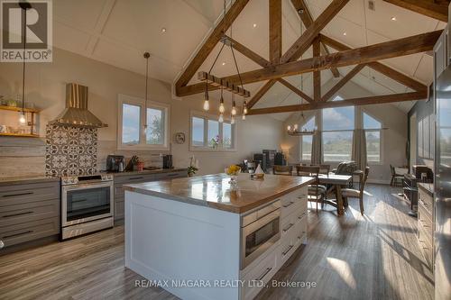 3921 Miller Road, Port Colborne, ON - Indoor Photo Showing Kitchen