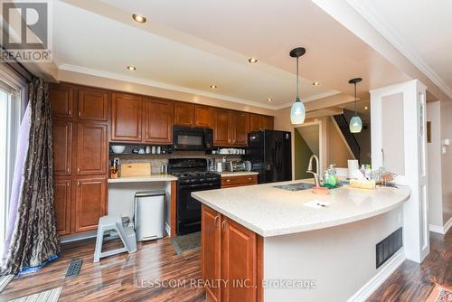 83 Royal Salisbury Way, Brampton, ON - Indoor Photo Showing Kitchen