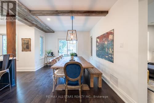 150 Park Drive, Whitchurch-Stouffville, ON - Indoor Photo Showing Dining Room