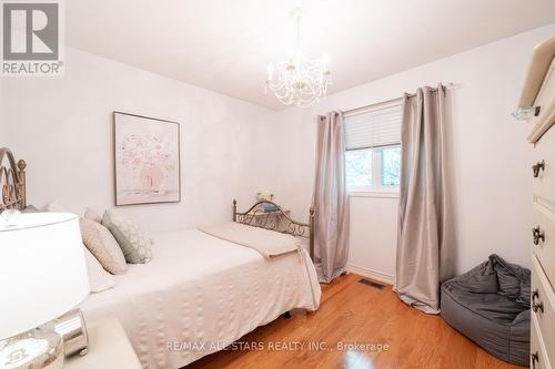 150 Park Drive, Whitchurch-Stouffville, ON - Indoor Photo Showing Bedroom