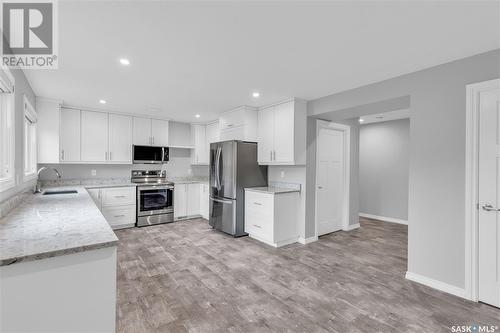 S 312 Y Avenue S, Saskatoon, SK - Indoor Photo Showing Kitchen With Stainless Steel Kitchen