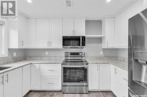 S 312 Y Avenue S, Saskatoon, SK - Indoor Photo Showing Kitchen