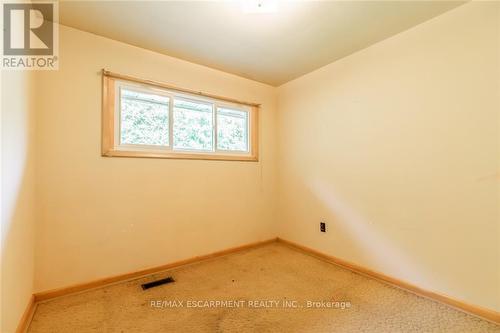 405 Inverness Avenue E, Hamilton, ON - Indoor Photo Showing Other Room