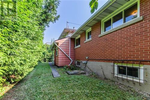 405 Inverness Avenue E, Hamilton, ON - Outdoor With Exterior