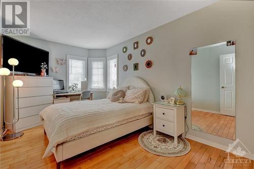 146 Equestrian Drive, Kanata, ON - Indoor Photo Showing Bedroom