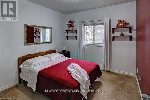 1152 Oakcrossing Road, London, ON - Indoor Photo Showing Bedroom