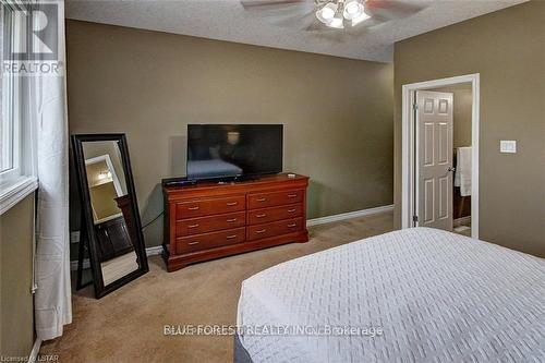 1152 Oakcrossing Road, London, ON - Indoor Photo Showing Bedroom