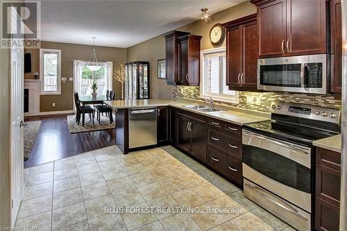 1152 Oakcrossing Road, London, ON - Indoor Photo Showing Kitchen With Stainless Steel Kitchen With Double Sink