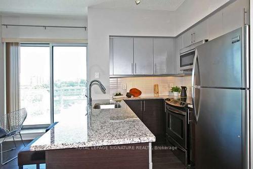 402-83 Redpath Ave, Toronto, ON - Indoor Photo Showing Kitchen With Upgraded Kitchen