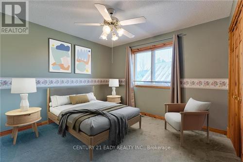 13732 60 Expressway, North Algona Wilberforce, ON - Indoor Photo Showing Bedroom