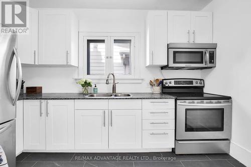 37 Langarth Street E, London, ON - Indoor Photo Showing Kitchen With Double Sink