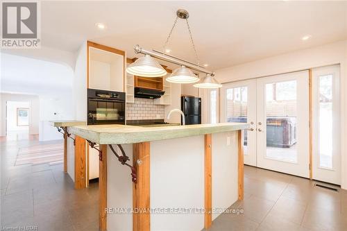 6410 & 6400 Bradish Road, London, ON - Indoor Photo Showing Kitchen