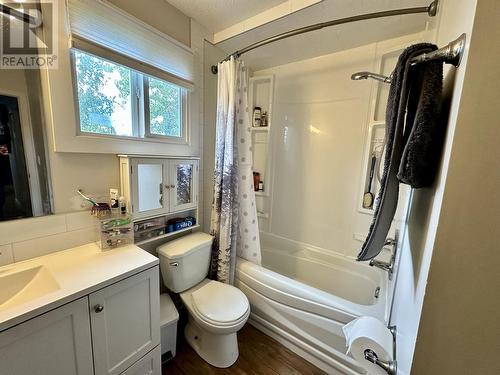 7753 Lancaster Crescent, Prince George, BC - Indoor Photo Showing Bathroom