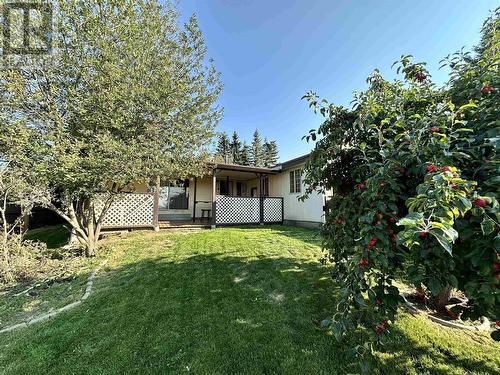 718 Cariboo Trail, 100 Mile House, BC - Indoor Photo Showing Other Room