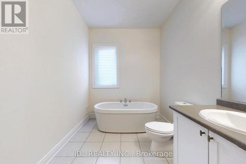 173 Tennant Circle, Vaughan, ON - Indoor Photo Showing Bathroom