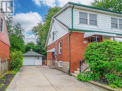 109 East 11Th Street, Hamilton, ON - Outdoor With Exterior